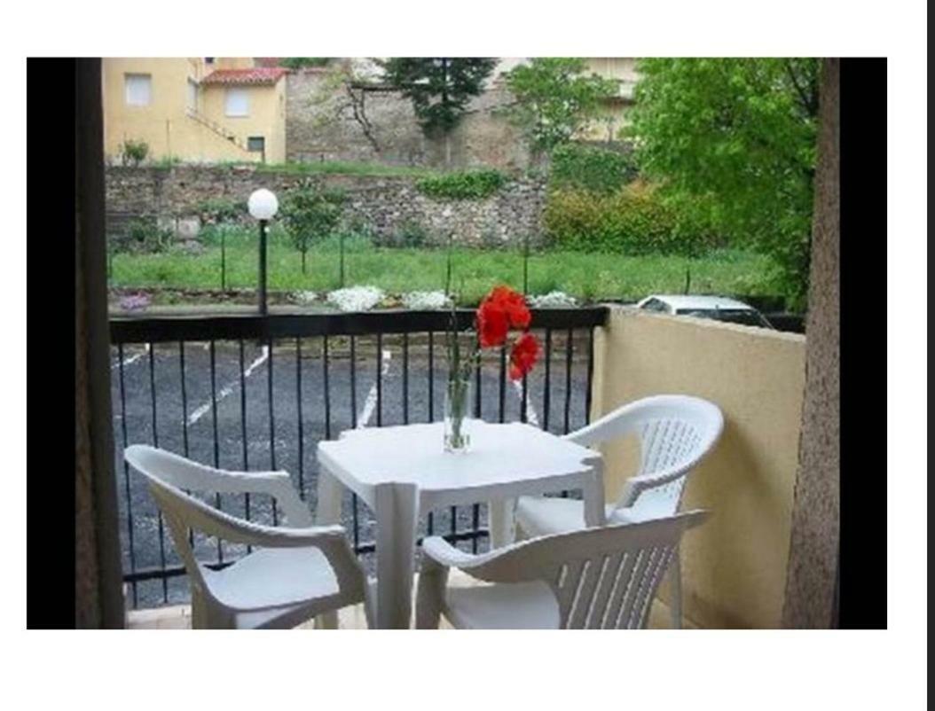 Belle Residence Securisee Appartement T1 Верне-ле-Бен Екстер'єр фото